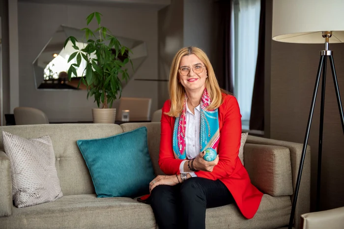 Elisabeta Lipă foto Ok Magazine DSC 4020 (3) jpg