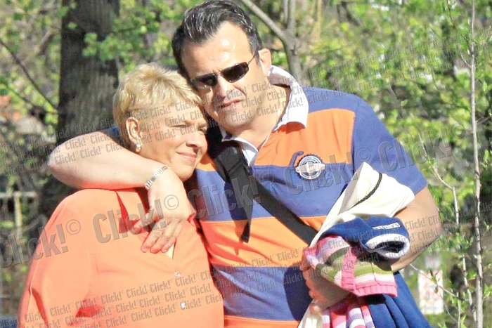 Meniul şi preţurile au rămas încă în geam (Fotografii: Mihai Ionescu)