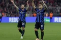 Hakan Çalhanoglu si Lautaro Martínez (EPA) jpg