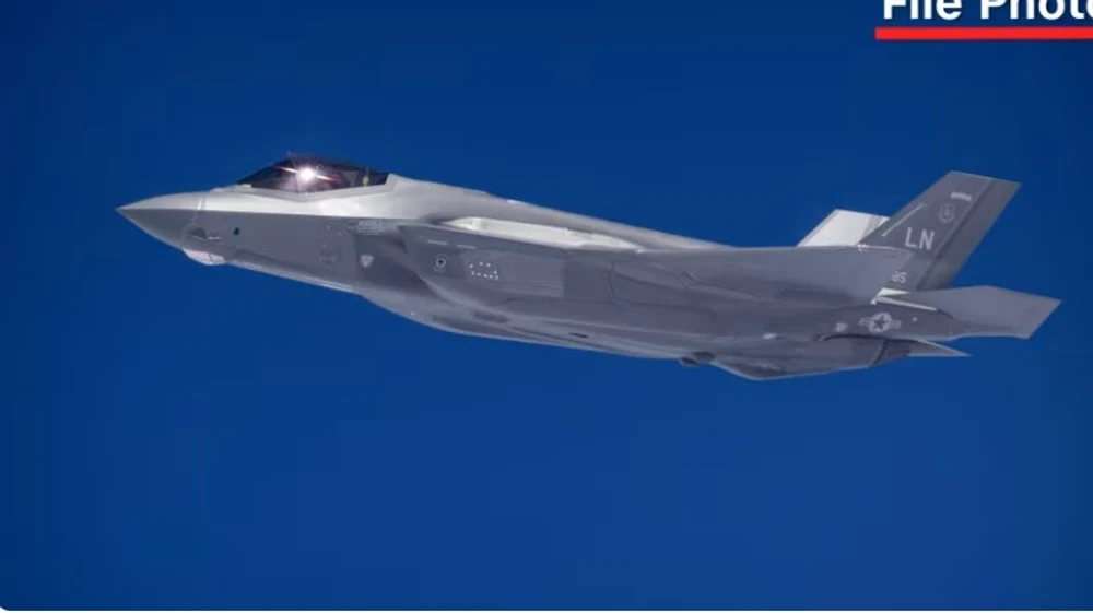 Escaladare dramatică: avion F-35 american lovit de Iran și forțat să aterizeze de urgență. O rafinărie din Israel, ținta unui atac cu rachetă