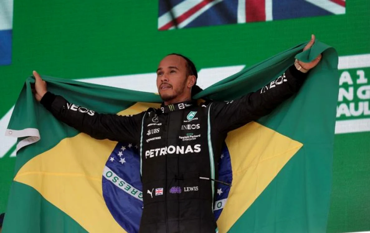 
    Lewis Hamilton a câștigat în BraziliaFOTO: EPA  
