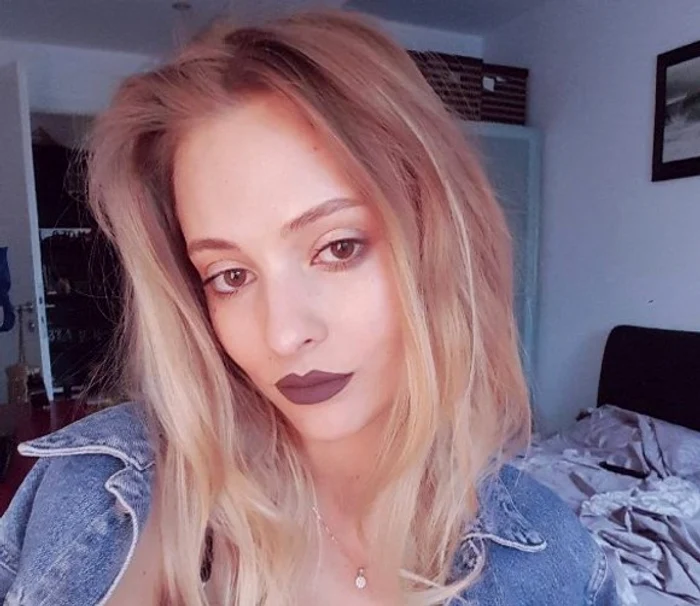 
    Oana Miheţ, sora Deliei  