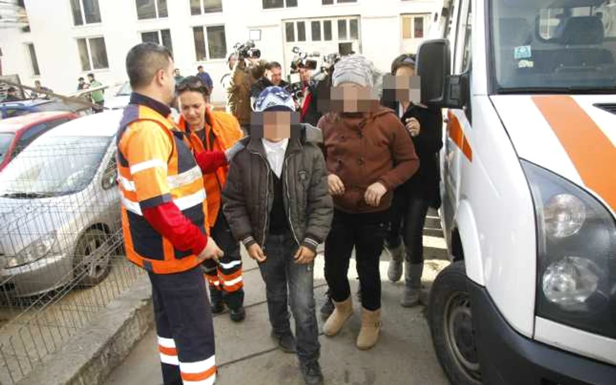 Din primele informaţii se pare că micuţii s-ar fi intoxicat din cauza unor bomboane FOTO Laurenţiu Ionescu