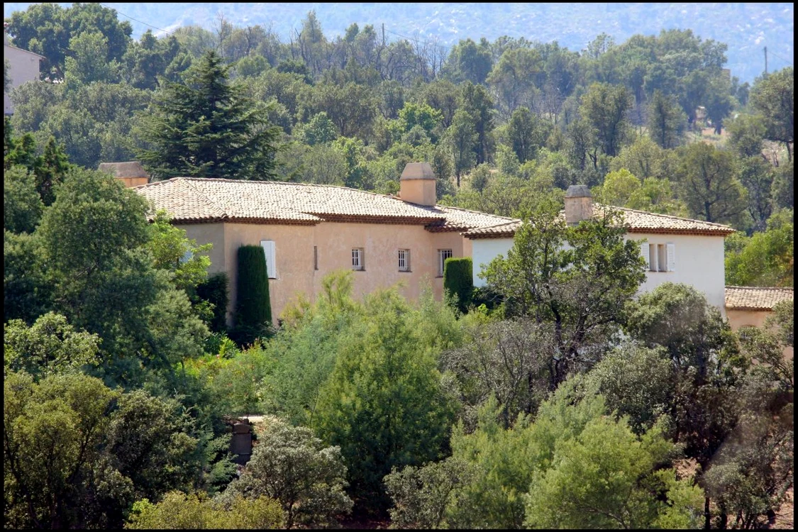 jonny depp house hepta 2063634 jpeg