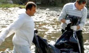 Pe 25 mai, un cioban a găsit  cadavrul fără mâini, cap  şi picioare, în râul Argeş jpeg