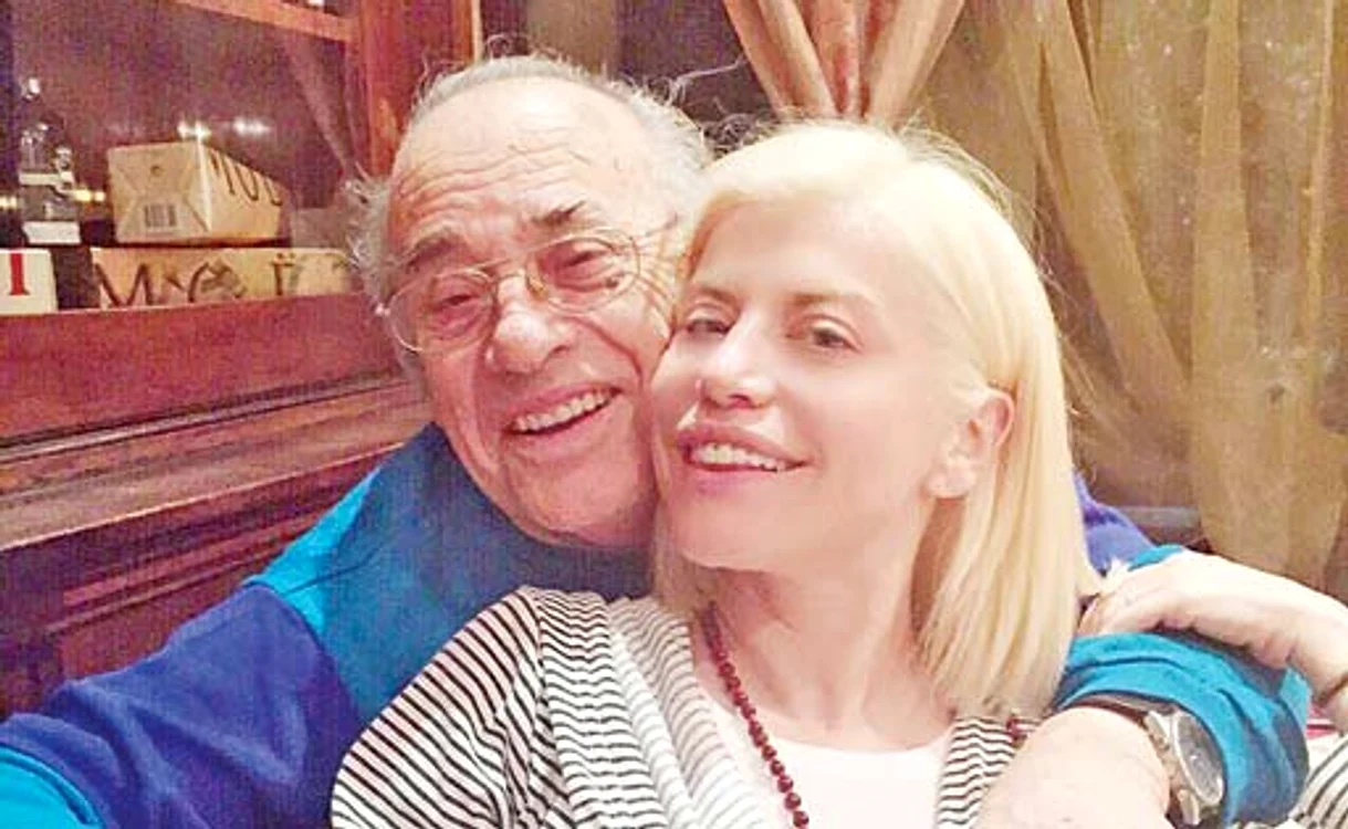 Tatăl Loredanei are 81 de ani şi este un cunoscut poet şi prozator