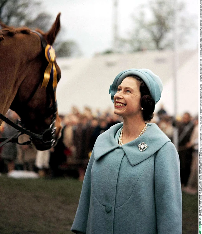 Die Queen ihr Leben in Bildern jpeg