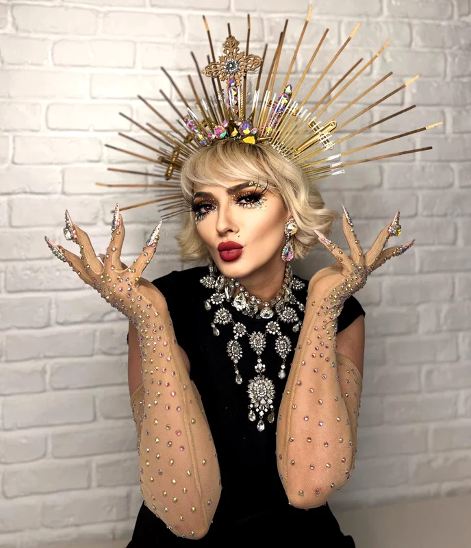 Blondina regretă că nu s-a refugiat într-un stil de viață sănătos. Sursă: Facebook