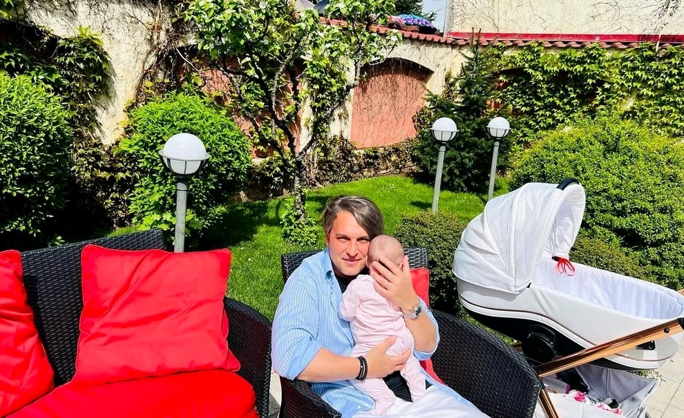Bogdan Ionescu și micuța Annelise. Foto: Instagram