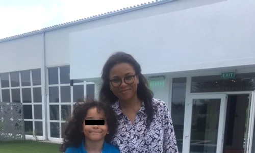 Nadine are un fiu superb (Noah, 8 ani) jpeg