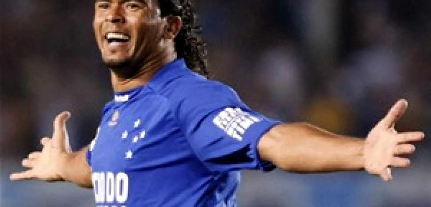 FOTBAL: Eliminare după doar 15 secunde, record în campionatul Braziliei