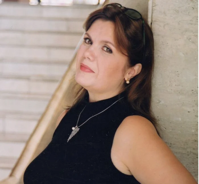 
    Fratele Natașei Raab a fost diagnosticat cu cancer, asta după ce atât ea, cât și soțul ei, au suferit, la rândul lor, de această boalăFoto: Facebook  