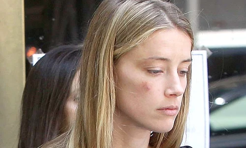 Actorul vrea să uite de suferinţa pe care i a provocat o  divorţul de Amber Heard jpeg
