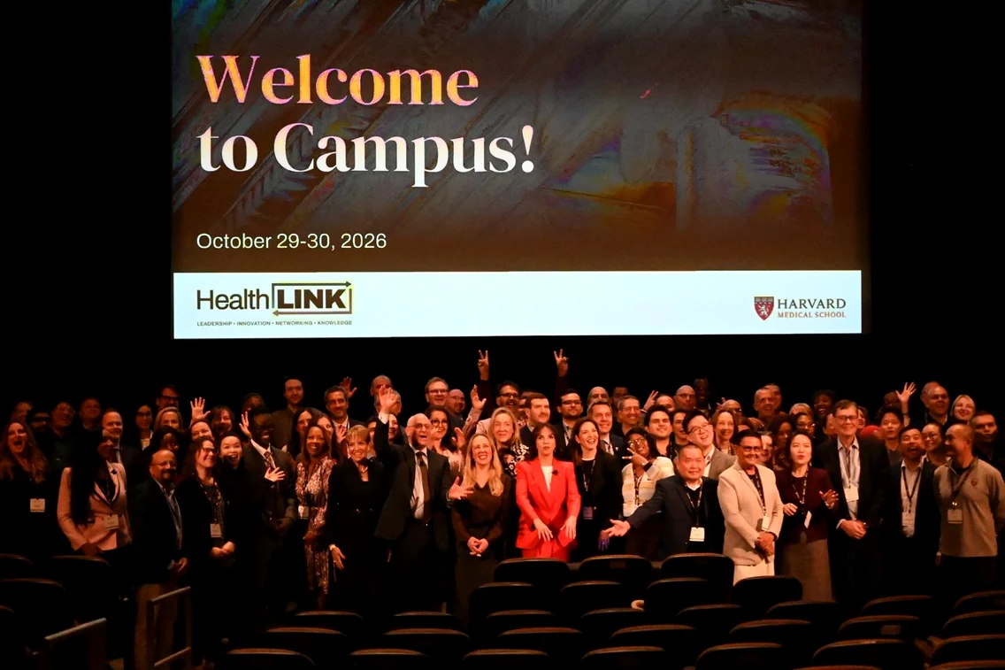 Summitul internațional HealthLINK, organizat pe campusul Harvard Medical School din Boston