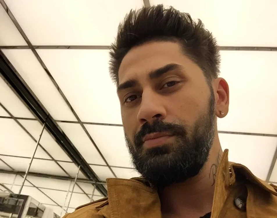 
    Cum arată acum este foarte diferit de cum arăta Connect-R la începutul cariereifoto: Arhiva Personală  