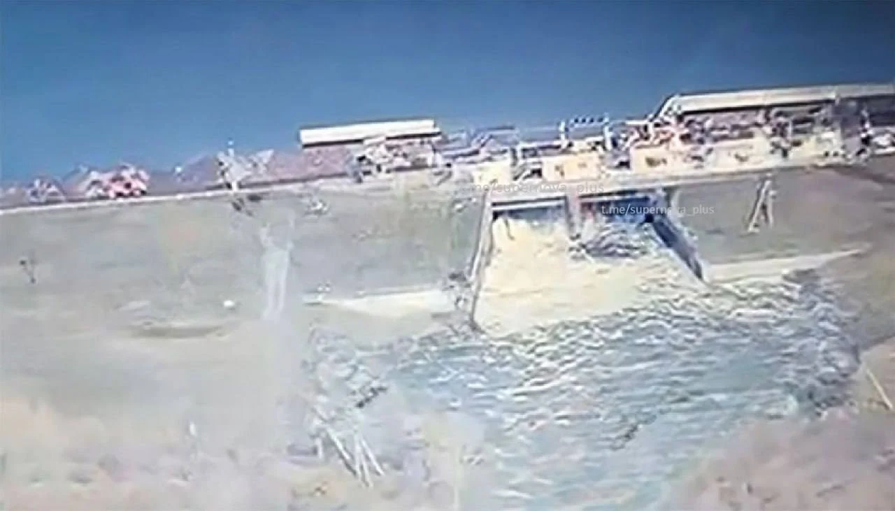 Ucraina a aruncat în aer un baraj rusesc și a lăsat trupele lui Putin izolate