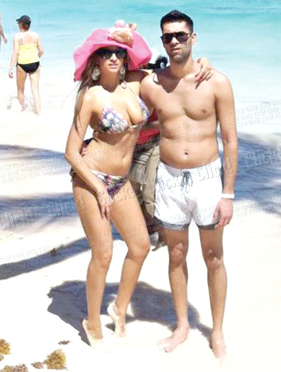 Sânzi şi Cătălin stau pe plajă câteva ore zilnic. Bruneta vrea bronz natural