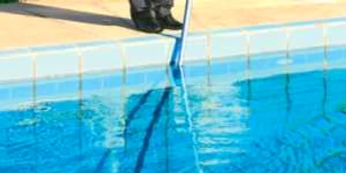 40% este diferenţa de preţ între o piscină din beton şi una modulară