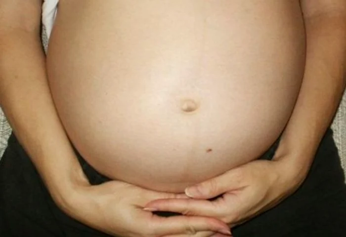 
    Fata este biologic virgină, deşi a întreţinut relaţii sexualeFoto: Click!  