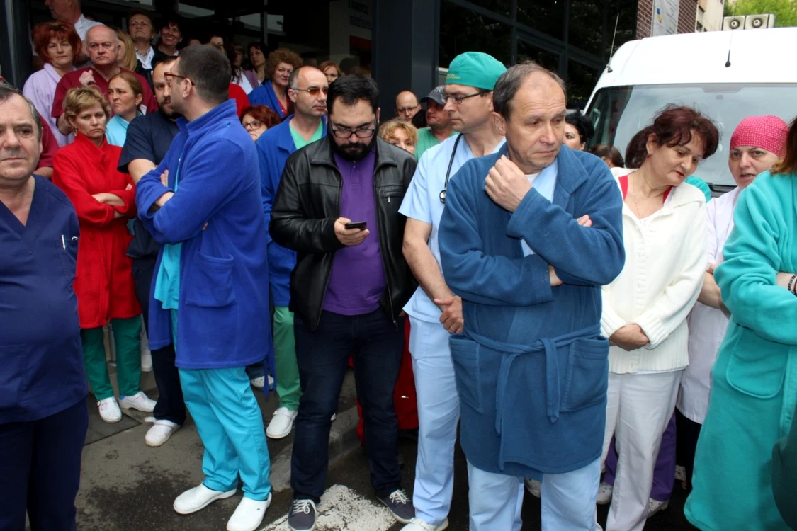 medici in timpul grevei
