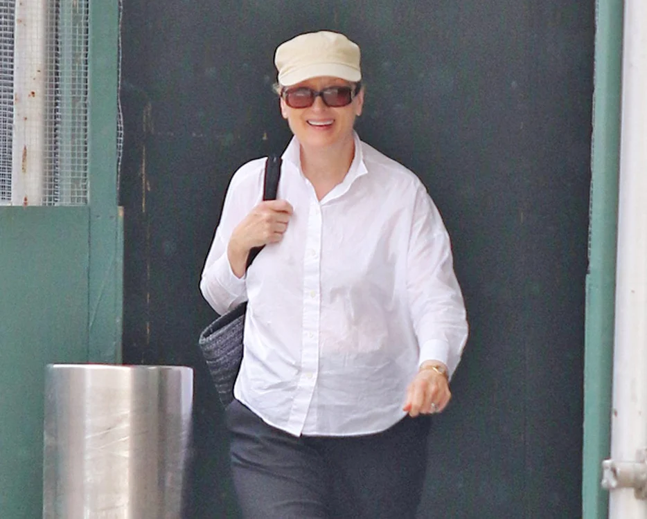 
    Așa a fost surprinsă  Meryl Streep, la plimbare, prin Manhattanfoto: Profimedia  