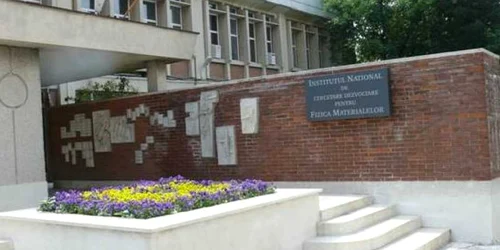 institutul pentru fizica materialelor  infim.ro