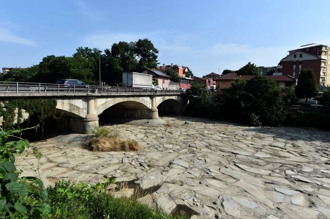 Albia unui rîu complet secat