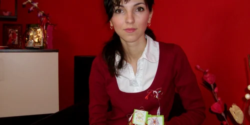 Ana Maria a păstrat câteva mărţişoare cusute de ea