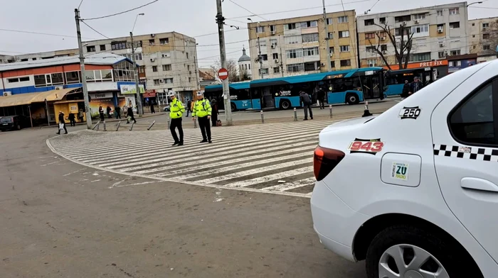 Polițist local, lovit intenționat cu mașina FOTO: C. Mazilu