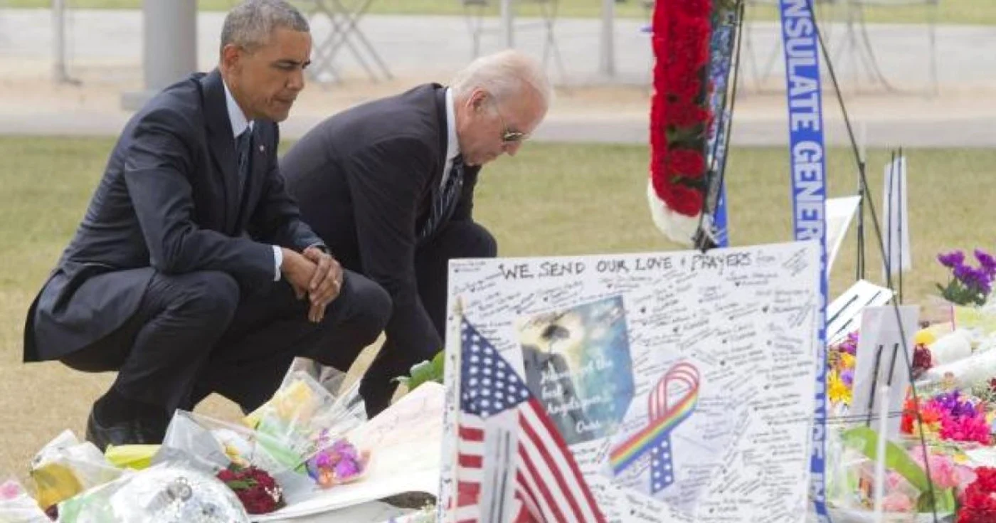 Barack Obama şi vicepreşedintele Joe Biden aduc omagii victimelor de la Orlando FOTO AFP