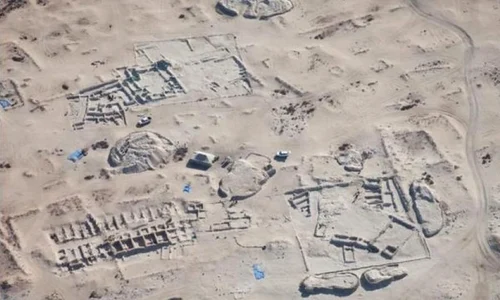 Oraş îngropat în nisip, descoperit în Qatar jpeg