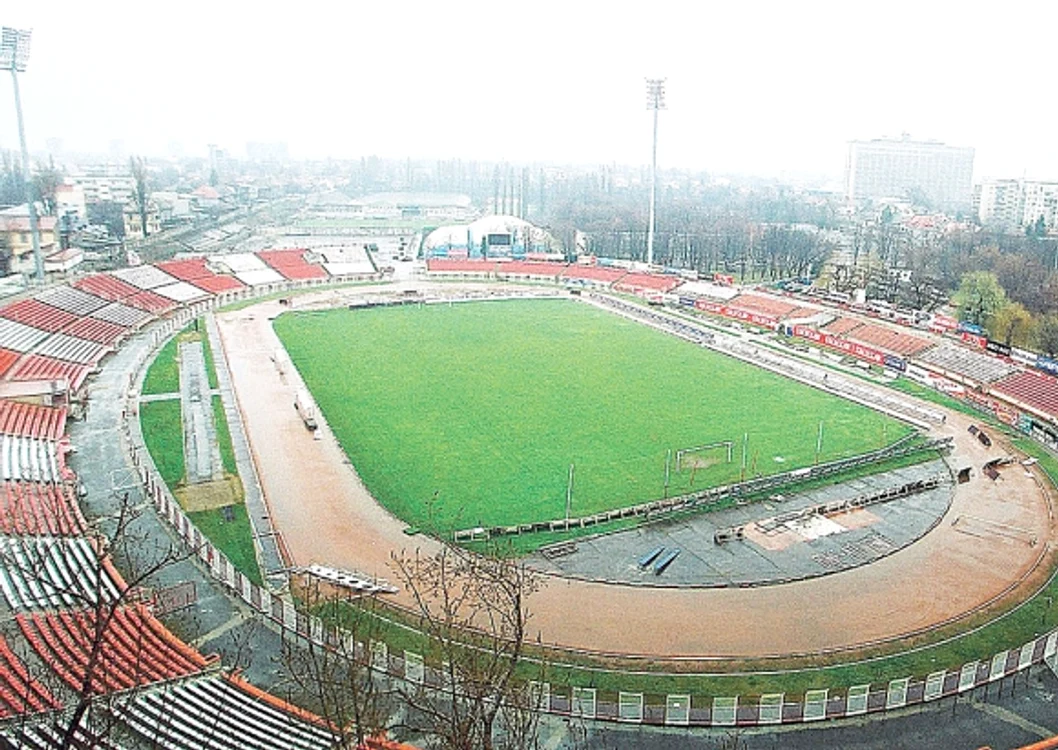 
    Stadionul din "Ştefan cel Mare"  