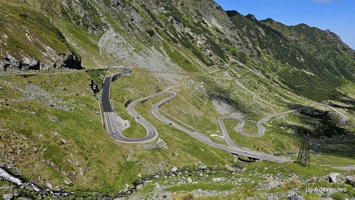 Traficul rutier pe DN 7C – Transfăgărășan va fi restricționat temporar. FOTO: Adevărul 