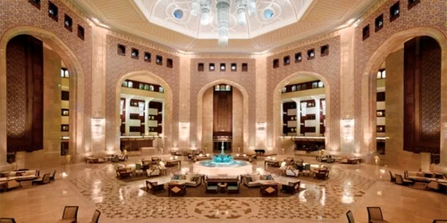 Al bhustan lobby