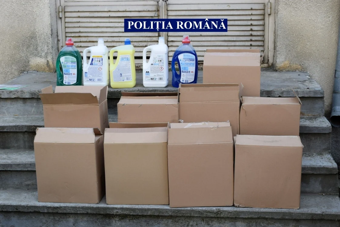 Dertergent lichid şi balsam de rufe, confiscate de poliţişti FOTO IPJ Călăraşi
