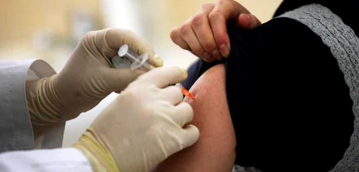 Din toamnă, medicii de familie vor face elevilor vaccinurile obligatorii. FOTO Mediafax