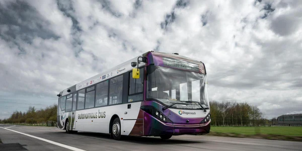 Autobuz autonom Twitter jpg