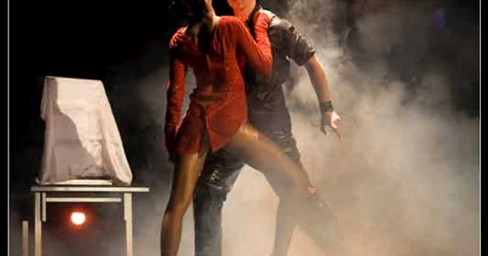  Actori ai Teatrul de Magie Magic Show