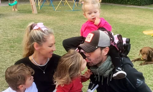 anna kournikova enrique iglesis instagram jpg