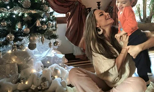 Anna Lesko fiul ei jpeg