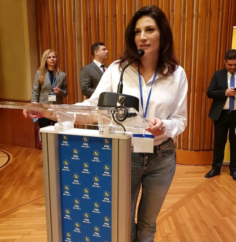 Ioana Ginghină s-a înscris în PNL în 2019 foto: Instagram 