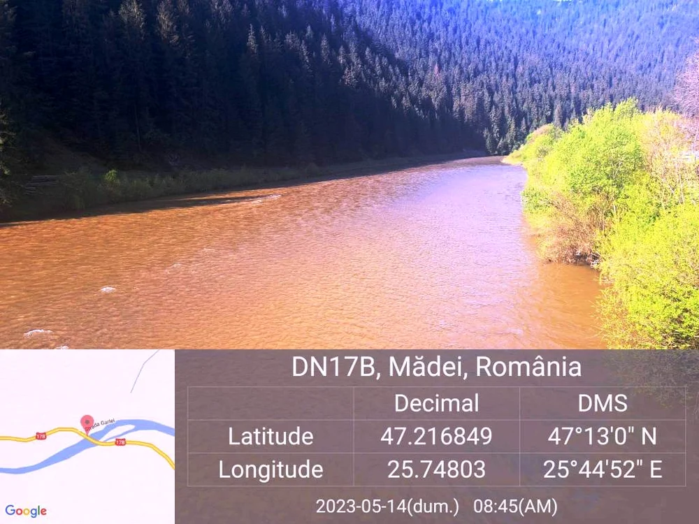 Bistrița nu mai e limpede, ci cărămizie FOTO Prefectura Neamț