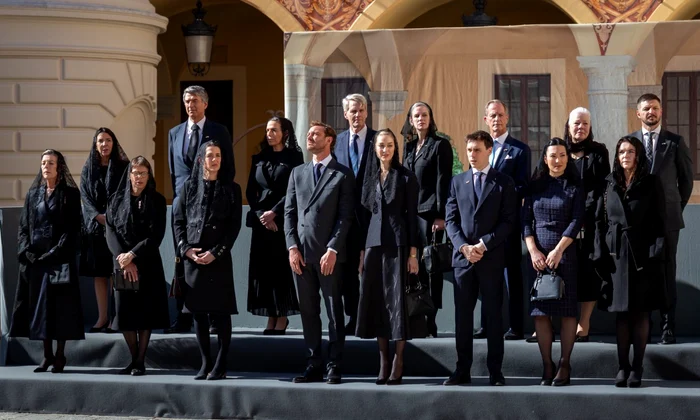 Familia Princiară la vizita Papei Leon în Monaco   Palatul princiar jpg