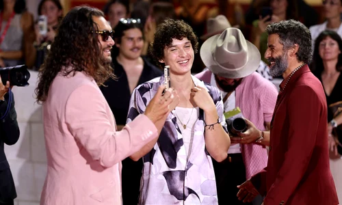 Jason Momoa si fiul sau GettyImages 2233578601 jpg