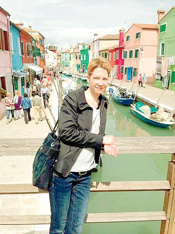 Dr. Cristina Isac,  în Barcelona şi în  Insula Burano, din Italia