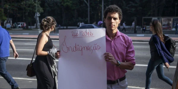 Un brazilian indignat de JO 2016 FOTO Huffington Post