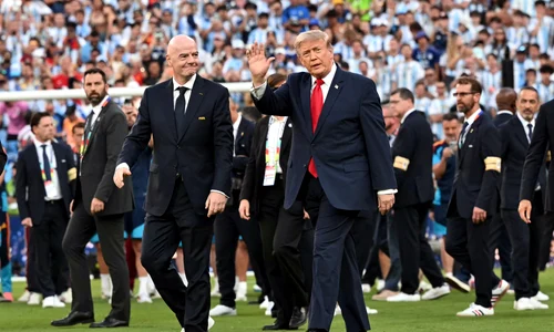 Donald Trump şi preşedintele FIFA, Gianni Infantino, la Cupa Mondială FOTO AFP