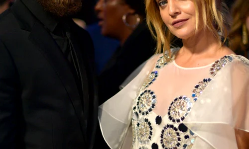Mena Suvari şi Michael Hope sunt împreună din 2016 jpeg