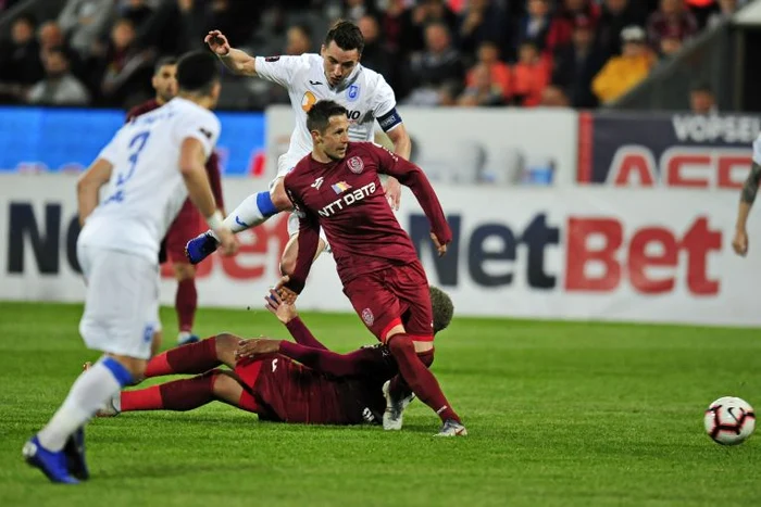 
    CFR Cluj si Universitatea Craiova isi disputa derby-ul ultimei etape a turului din Liga 1FOTO: Mediafax  