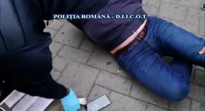 Traficanții prinși în flagrant au fost arestați